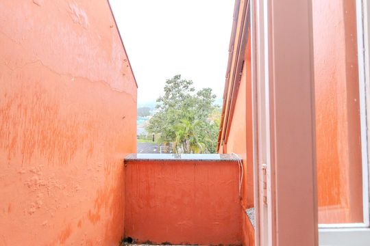 Varanda da Suíte 1 de casa de condomínio à venda com 3 quartos, 150m² em Teresópolis, Porto Alegre