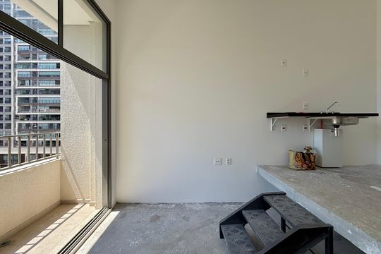 Quarto de kitnet/studio à venda com 0 quarto, 32m² em Itaim Bibi, São Paulo