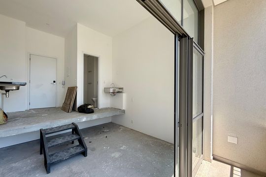 Sacada de kitnet/studio à venda com 0 quarto, 32m² em Itaim Bibi, São Paulo