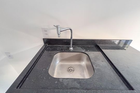 Cozinha de kitnet/studio para alugar com 1 quarto, 109m² em Cerqueira César, São Paulo
