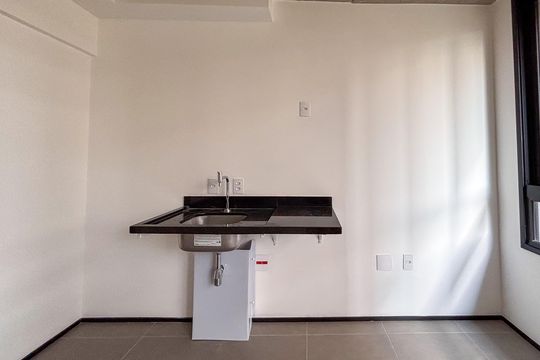 Cozinha de kitnet/studio à venda com 1 quarto, 33m² em Cerqueira César, São Paulo