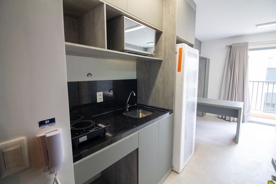 Cozinha de kitnet/studio para alugar com 1 quarto, 24m² em Vila Cordeiro, São Paulo