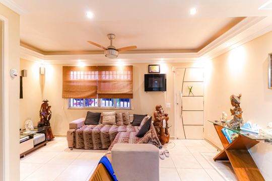 Casa à venda com 2 quartos, 120m² em Todos Os Santos, Rio de Janeiro