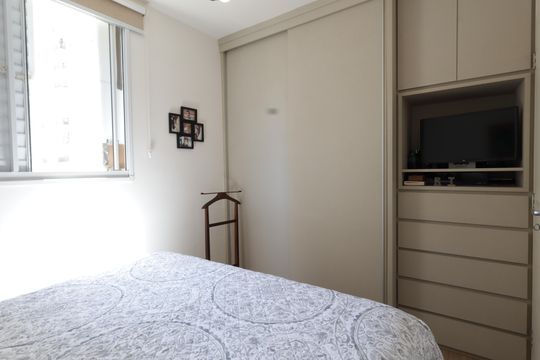 Suíte de apartamento à venda com 2 quartos, 64m² em Jardim Monte Kemel, São Paulo