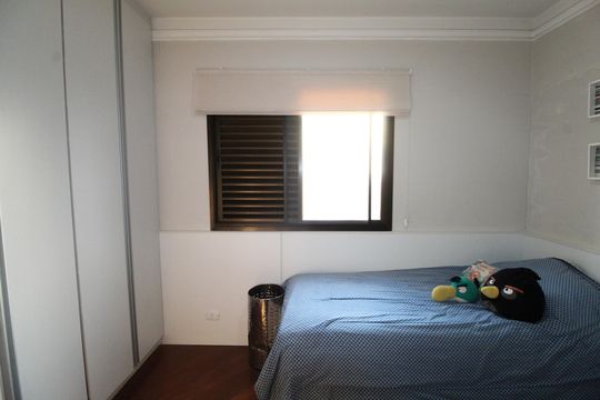 Suíte 1 de apartamento para alugar com 3 quartos, 210m² em Parque Residencial Aquarius, São José dos Campos