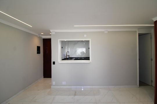 Sala de apartamento à venda com 2 quartos, 45m² em Vila Francos, São Paulo