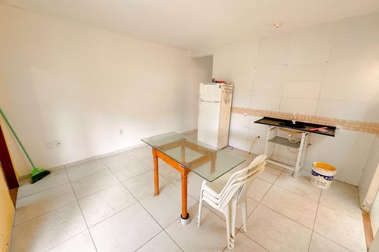 Casa para alugar com 2 quartos, 135m² em São João do Rio Vermelho, Florianópolis