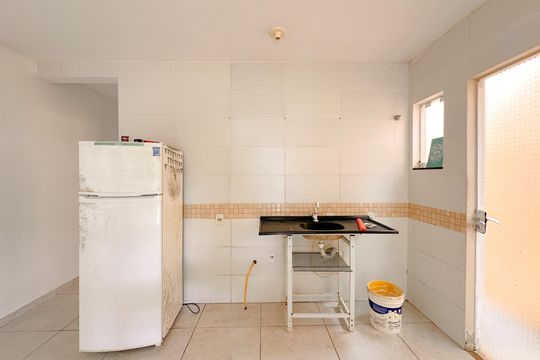 Cozinha de casa para alugar com 2 quartos, 135m² em São João do Rio Vermelho, Florianópolis