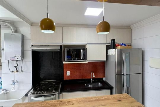 Cozinha de apartamento à venda com 2 quartos, 47m² em Jardim Umarizal, São Paulo