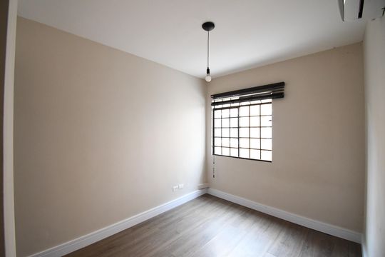 Quarto de apartamento para alugar com 1 quarto, 62m² em Bacacheri, Curitiba