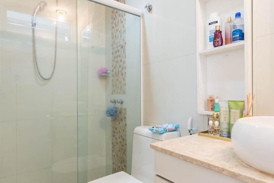 Banheiro Suíte de apartamento à venda com 2 quartos, 80m² em Vila Isabel, Rio de Janeiro