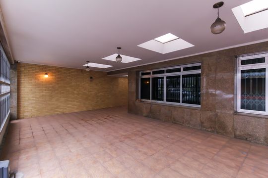 Garagem de casa à venda com 4 quartos, 256m² em Vila Regente Feijó, São Paulo