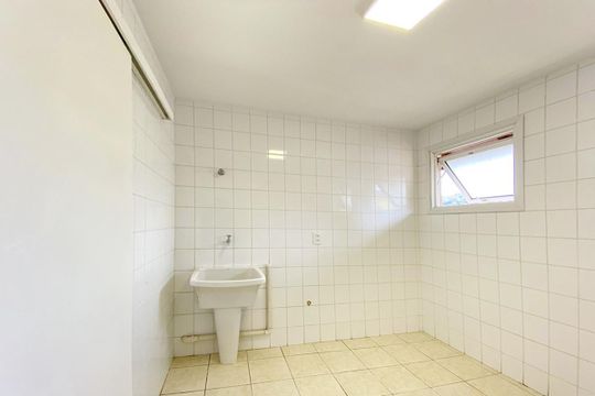 Cozinha de apartamento à venda com 2 quartos, 60m² em Feitoria, São Leopoldo