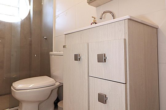 Banheiro 1 de apartamento à venda com 3 quartos, 167m² em Passo D’areia, Porto Alegre