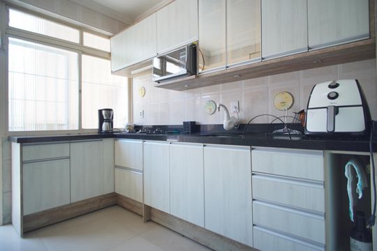 Cozinha de casa à venda com 4 quartos, 329m² em Jardim Itu, Porto Alegre