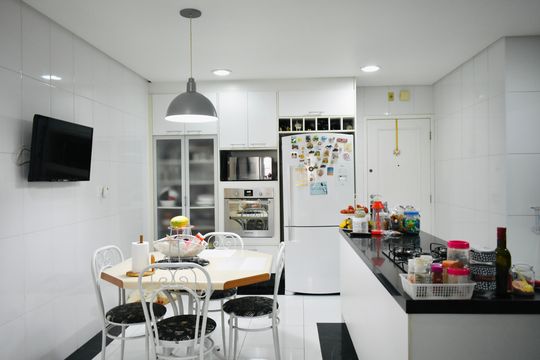 Cozinha de apartamento à venda com 3 quartos, 149m² em Vila Monte Alegre, São Paulo