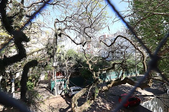 Vista do Quarto 1 de apartamento para alugar com 3 quartos, 153m² em Auxiliadora, Porto Alegre