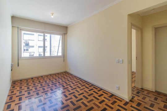 Sala de apartamento à venda com 1 quarto, 45m² em Centro Histórico, Porto Alegre