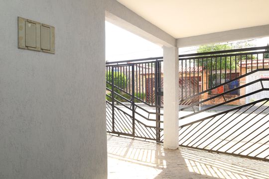 Garagem de casa à venda com 4 quartos, 110m² em Vila Jacuí, São Paulo