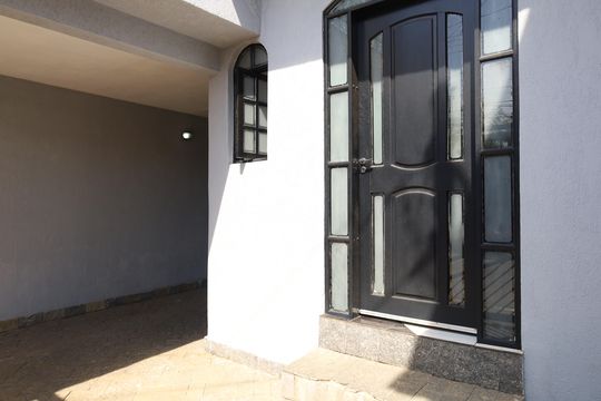 Varanda de casa à venda com 4 quartos, 110m² em Vila Jacuí, São Paulo
