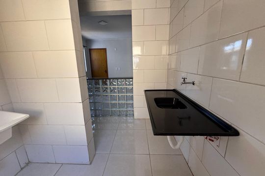 Cozinha de apartamento à venda com 2 quartos, 55m² em Santos Dumont, São Leopoldo