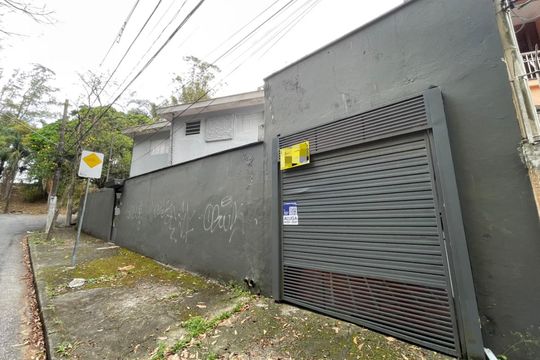 Fachada de casa para alugar com 4 quartos, 140m² em Jardim Bonfiglioli, São Paulo