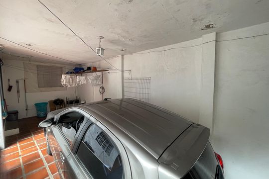 Garagem de casa para alugar com 4 quartos, 140m² em Jardim Bonfiglioli, São Paulo
