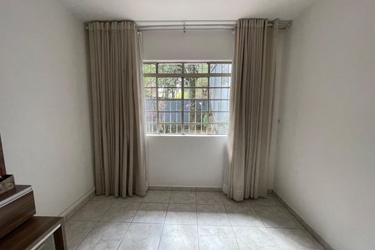 Casa para alugar com 4 quartos, 140m² em Jardim Bonfiglioli, São Paulo