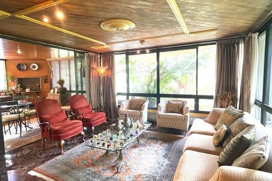 Apartamento para alugar com 5 quartos, 320m² em Jardim Vitória Régia, São Paulo