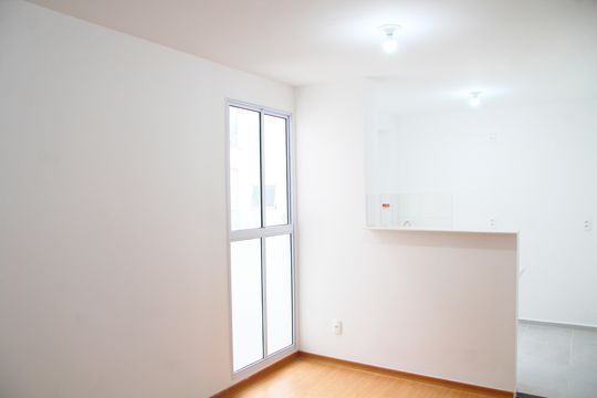 Sala  de apartamento à venda com 2 quartos, 40m² em Jardim Rosa de Franca, Guarulhos