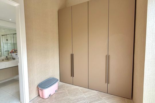 Banheiro de casa de condomínio à venda com 4 quartos, 500m² em Jardim Paulista, Barueri
