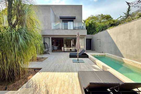 Quintal de casa de condomínio à venda com 4 quartos, 500m² em Jardim Paulista, Barueri