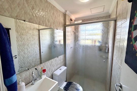 Banheiro Social de apartamento para alugar com 2 quartos, 47m² em Jardim Presidente Dutra, Guarulhos