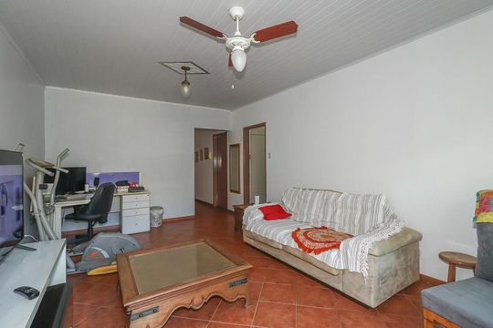 Casa à venda com 4 quartos, 169m² em Chácara das Pedras, Porto Alegre