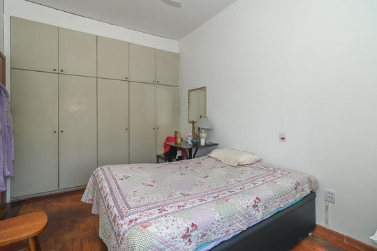 Quarto 2 de casa à venda com 4 quartos, 169m² em Chácara das Pedras, Porto Alegre