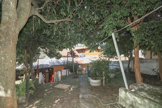 Fundos de casa à venda com 2 quartos, 116m² em Chácara das Pedras, Porto Alegre