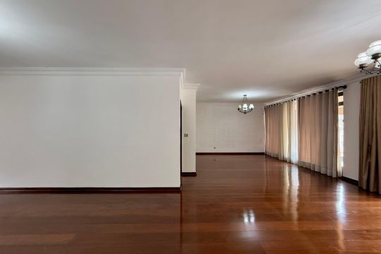 Sala de casa à venda com 4 quartos, 491m² em Chácara Santo Antônio (zona Sul), São Paulo