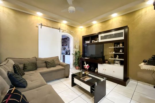 Sala de casa para alugar com 2 quartos, 200m² em Parque Sao Luis, São Paulo
