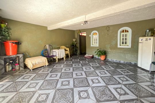 Garagem de casa para alugar com 2 quartos, 200m² em Parque Sao Luis, São Paulo