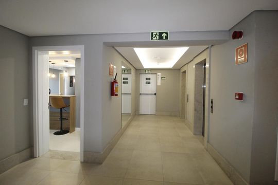Área comum de apartamento à venda com 1 quarto, 55m² em Petrópolis, Porto Alegre