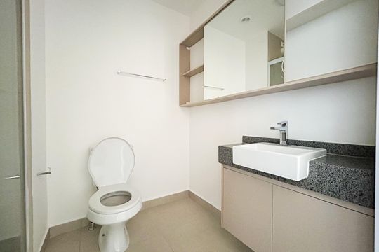 Banheiro de apartamento à venda com 1 quarto, 24m² em Vila Cordeiro, São Paulo
