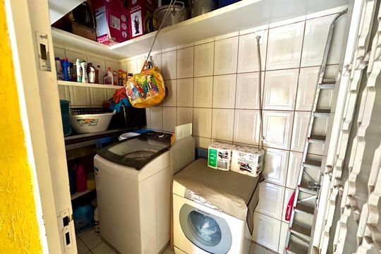 Área de Serviço de casa à venda com 3 quartos, 194m² em Vila Rosalia, Guarulhos