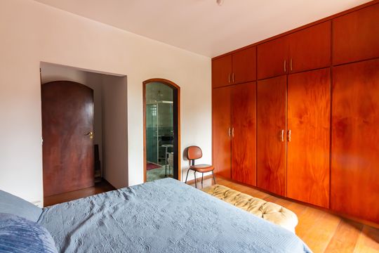 Suíte de casa à venda com 4 quartos, 262m² em City Bussocaba, Osasco