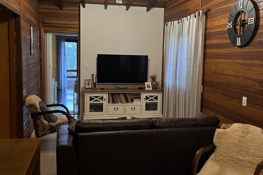 Casa à venda com 3 quartos, 190m² em Feitoria Seller, São Leopoldo