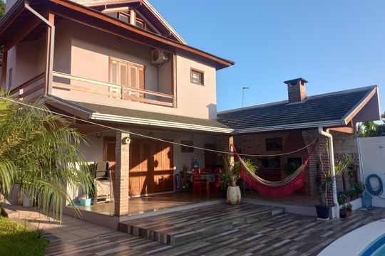 Espaço Gourmet de casa à venda com 3 quartos, 190m² em Feitoria Seller, São Leopoldo