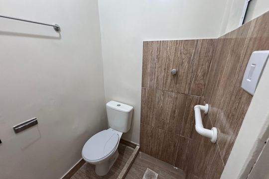 Banheiro de Serviço de apartamento à venda com 2 quartos, 114m² em Centro, São Leopoldo