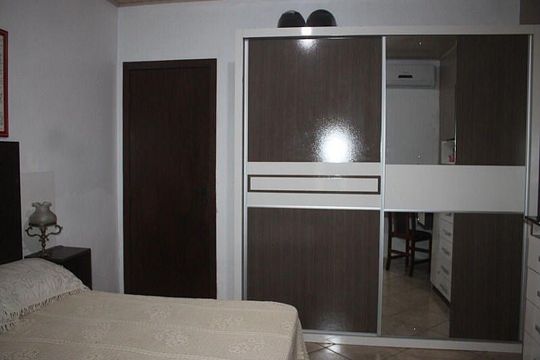 Quarto 1 de casa à venda com 3 quartos, 180m² em Costa E Silva, Porto Alegre