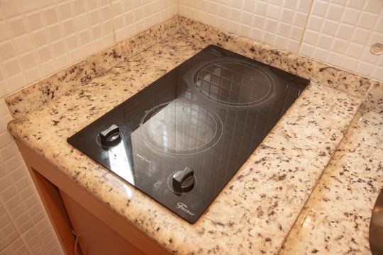 Cozinha de casa de condomínio para alugar com 1 quarto, 45m² em Vila Clementino, São Paulo