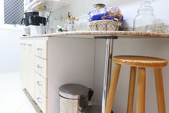Cozinha - Armários de apartamento à venda com 3 quartos, 83m² em Boa vista, Porto Alegre