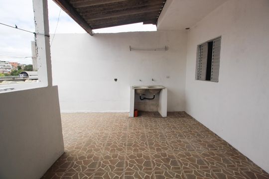 Área de Serviço de casa para alugar com 2 quartos, 100m² em Jardim Santo Antonio, São Paulo